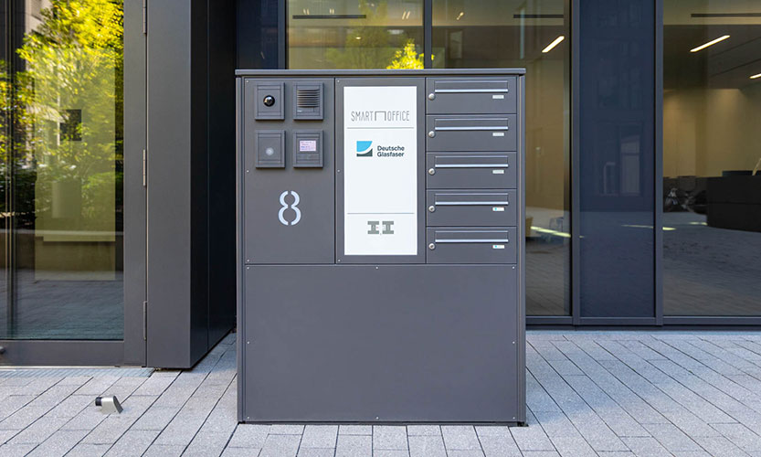 Kommunikationssäule eines Gebäudekomplexes